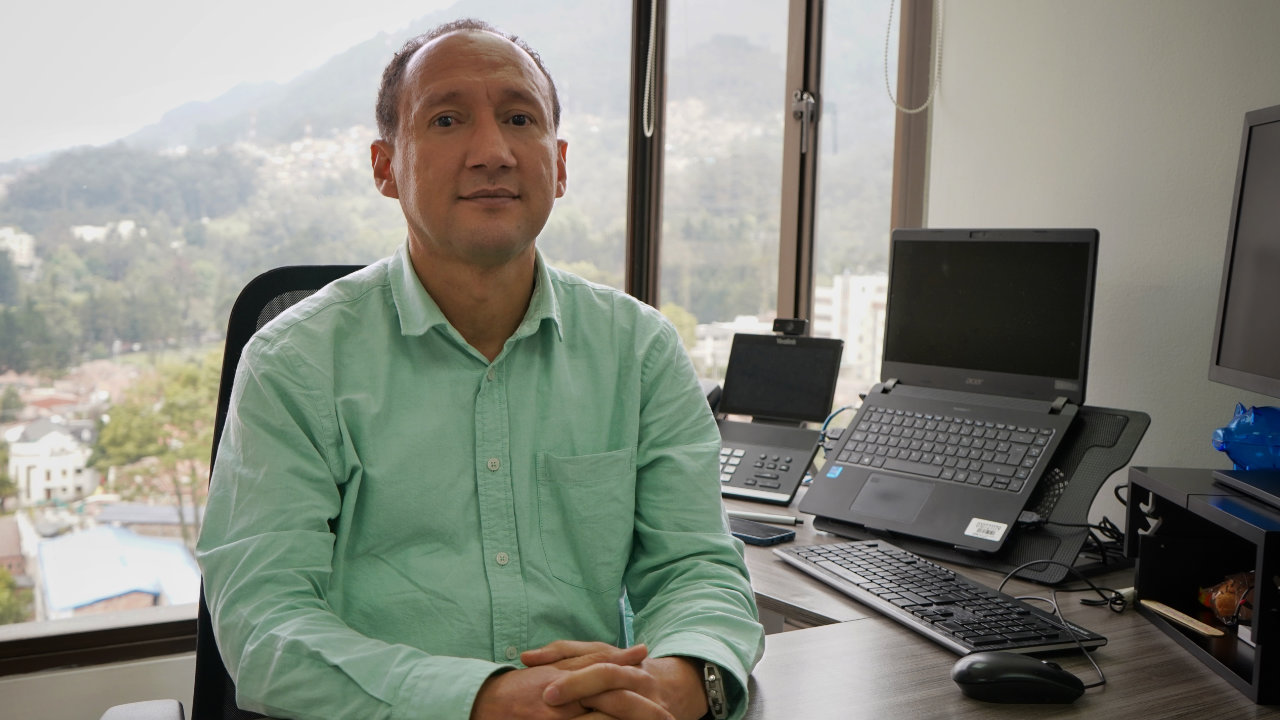 Fotografía de Elvin Perez Vega Subdirector Administrativo