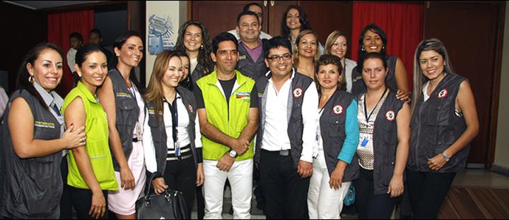 EQUIPO DE TRABAJO DE LA ACR EN VILLAVICENCIO CON EL ALCALDE JUAN GUILLERMO ZULUAGA L FOTO: ISIDRO SANTOS
