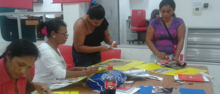 PERSONAS EN REINTEGRACIÓN RECIBIERON FORMACIÓN EN TEMAS ADMINISTRATIVOS Y TECNOLÓGICOS POR PARTE DE FUNCIONARIOS DE COCA COLA FEMSA, DURANTE EL PROGRAMA "APORTANDO TIEMPO".