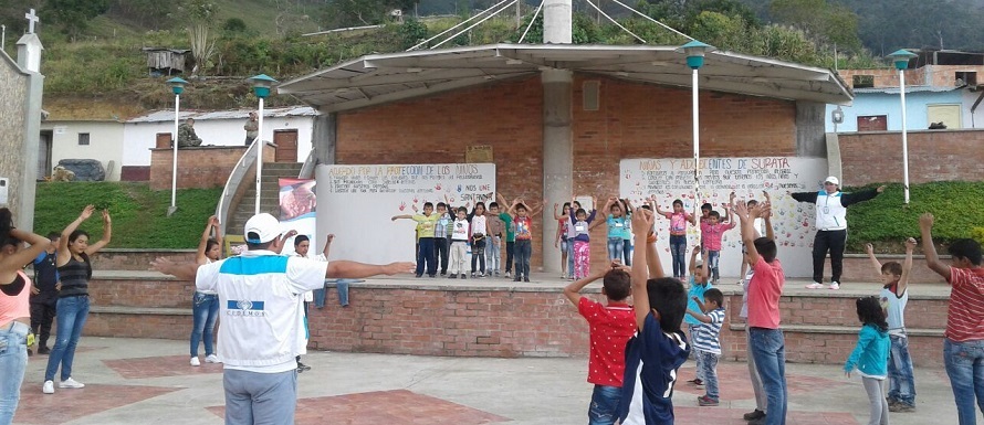 surata-forman-en-convivencia-y-paz