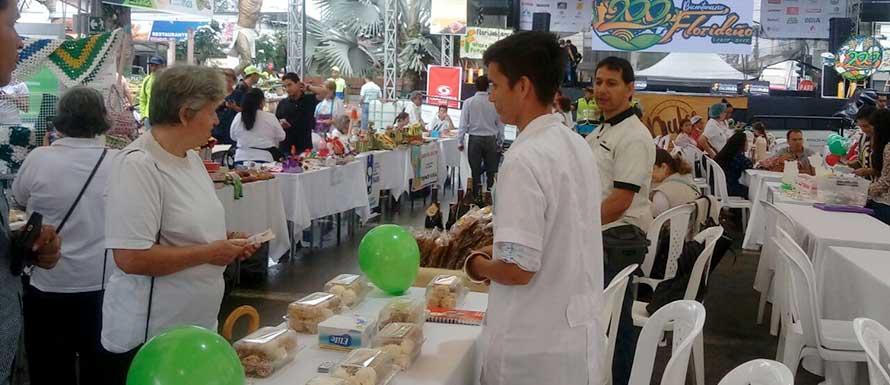 Personas en reintegración participaron en la Feria Dulce de Floridablanca