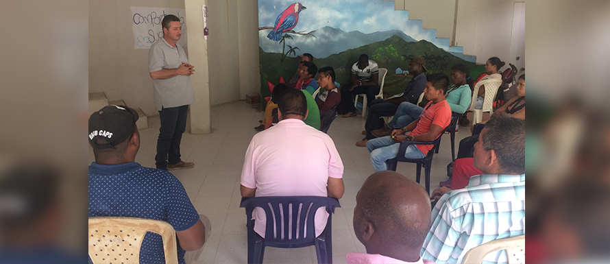 Personas en reincorporación piensan su futuro productivo en Santa Cecilia, Risaralda