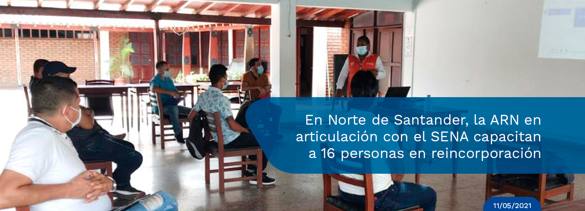 Personas en proceso de reincorporación reciben capacitación en competencias blandas y habilidades ocupacionales.
