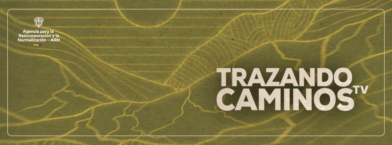Fondo que representa unas montañas, el cielo y el sol. Texto: Le invitamos a la Premier de Trazando Caminos TV