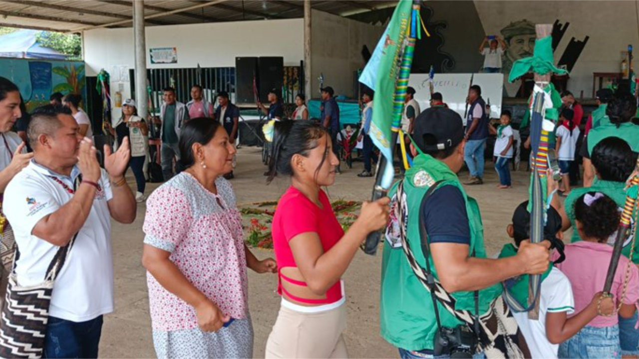 Comunidades indígenas y firmantes de paz participan en un encuentro intercultural para fortalecer los saberes ancestrales