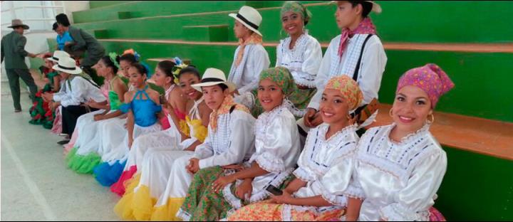 Los niños y niñas del Ballet Folclórico de Casanare rechazan el reclutamiento de menores al conflicto. Foto: ACR l Comunicaciones
