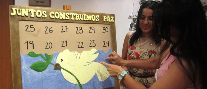 30 hombres y mujeres culminaron su Ruta de Reintegración en Santander, con símbolos de paz y mensajes de reconciliación son más colombianos y colombianas por la paz. Foto: ACR l Comunicaciones