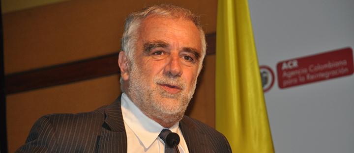 LUIS MORENO OCAMPO, EX FISCAL GENERAL DE LA CORTE PENAL INTERNACIONAL, PRESENTÓ SUS PUNTOS DE VISTA SOBRE EL PROCESO DE PAZ Y SU POSICIÓN FRENTE A LA JUSTICIA TRANSICIONAL. FOTO: ACR L COMUNICACIONES